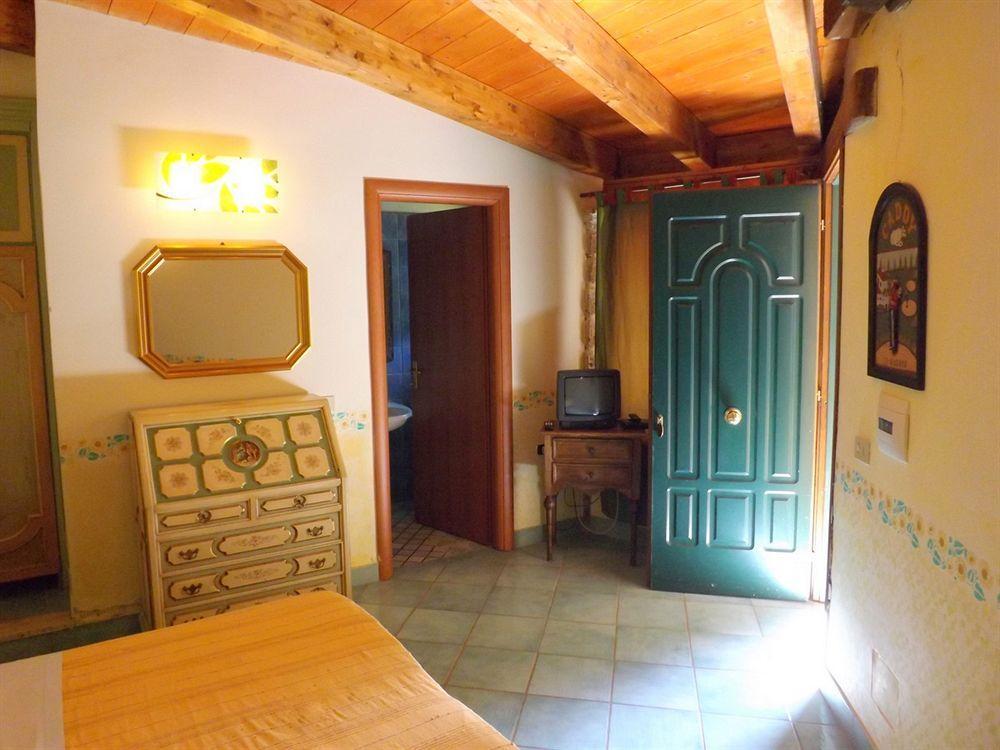 Hotel Antico Residence Roma Monterosi Kültér fotó