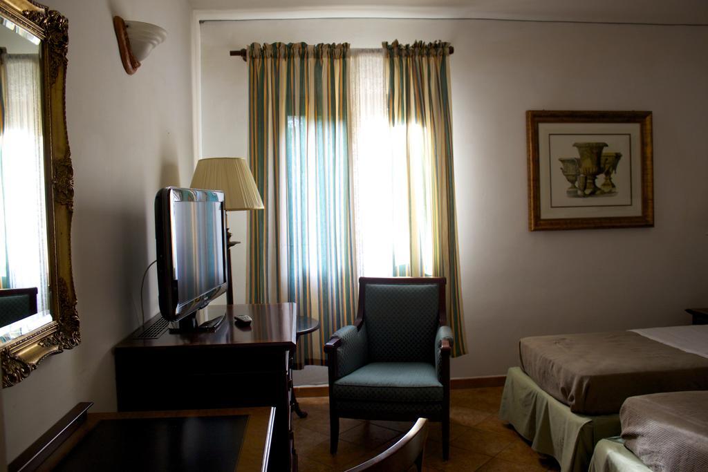 Hotel Antico Residence Roma Monterosi Szoba fotó